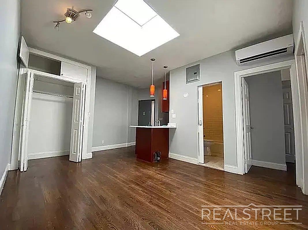 1673 Nostrand Ave #3F - Photo 4 of 9