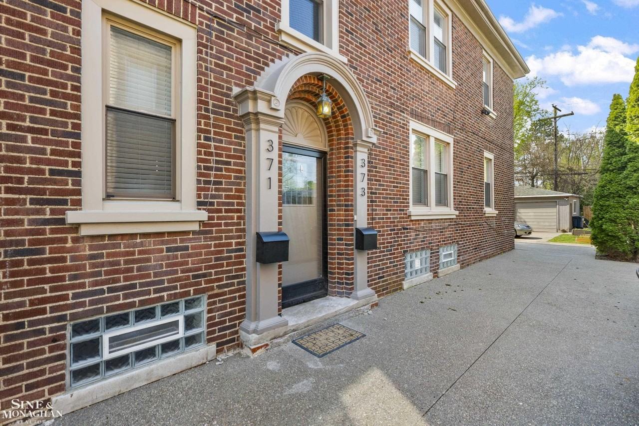 371 Neff Rd 2nd Fl - Photo 2 of 12