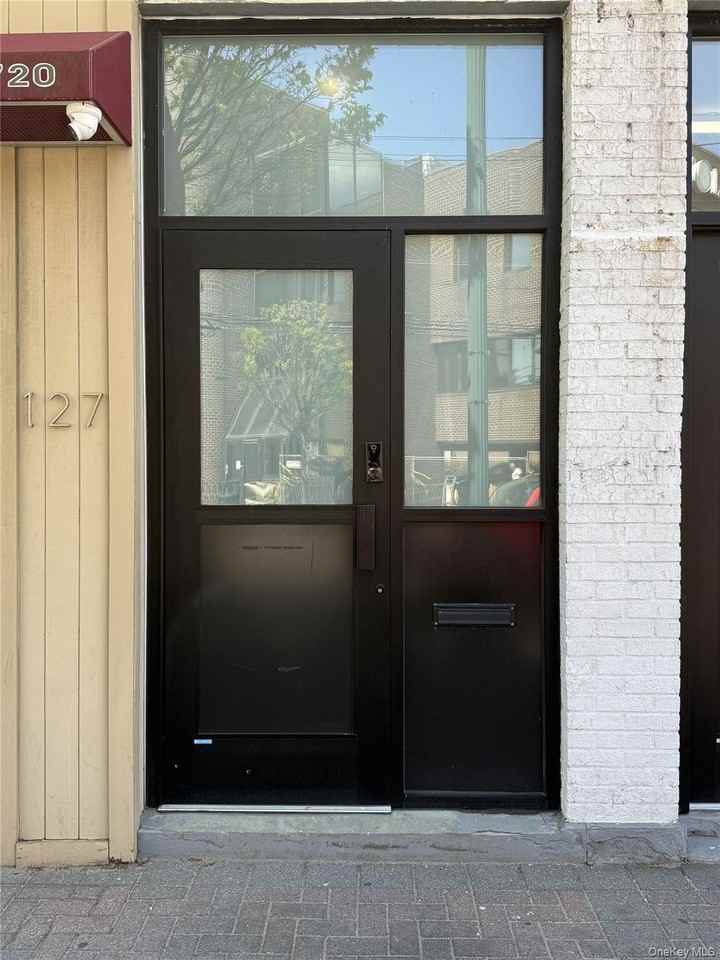 127 Mineola Blvd #1 - Photo 7 of 7