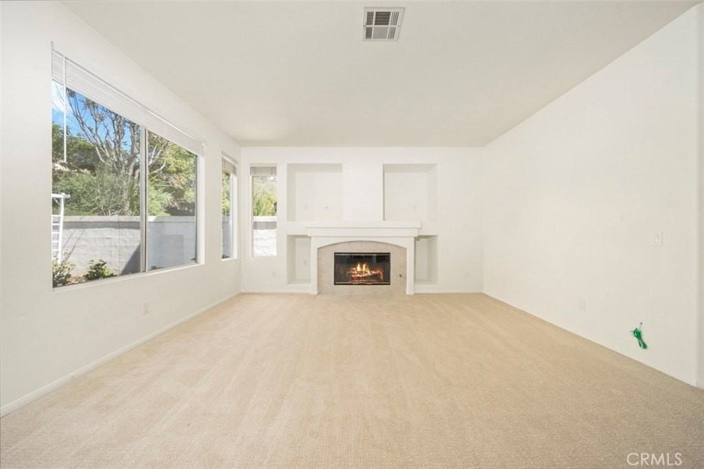 17 Camarin St - Photo 6 of 26
