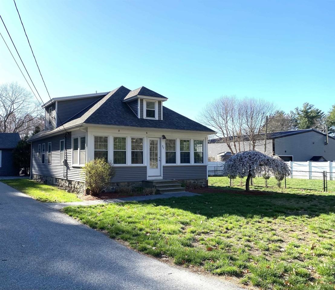37 Lawrence Rd - Photo 2 of 38
