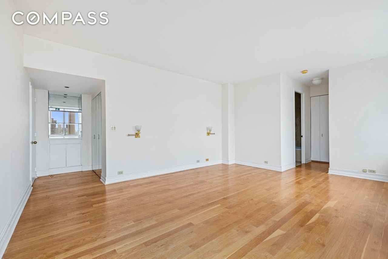 524 E 72nd St #31AG - Photo 6 of 15