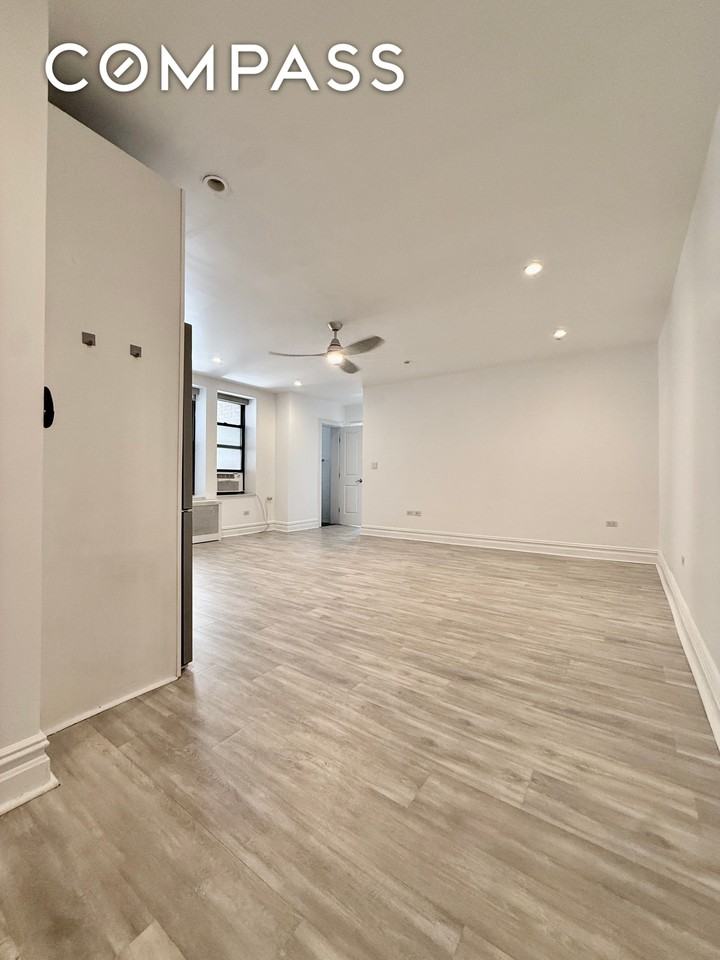 105 Bennett Ave #14A - Photo 3 of 16