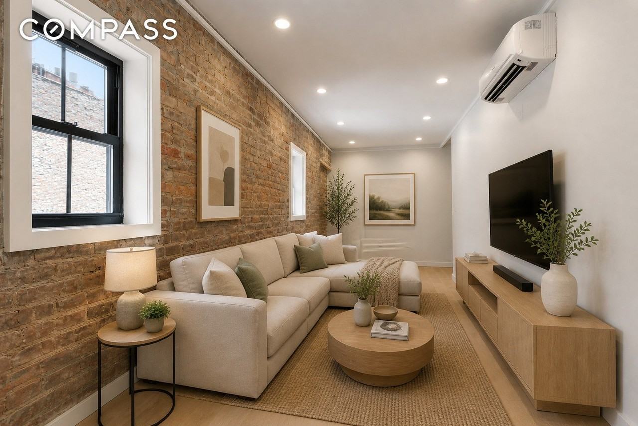 140 Mulberry St #PH - Photo 2 of 15