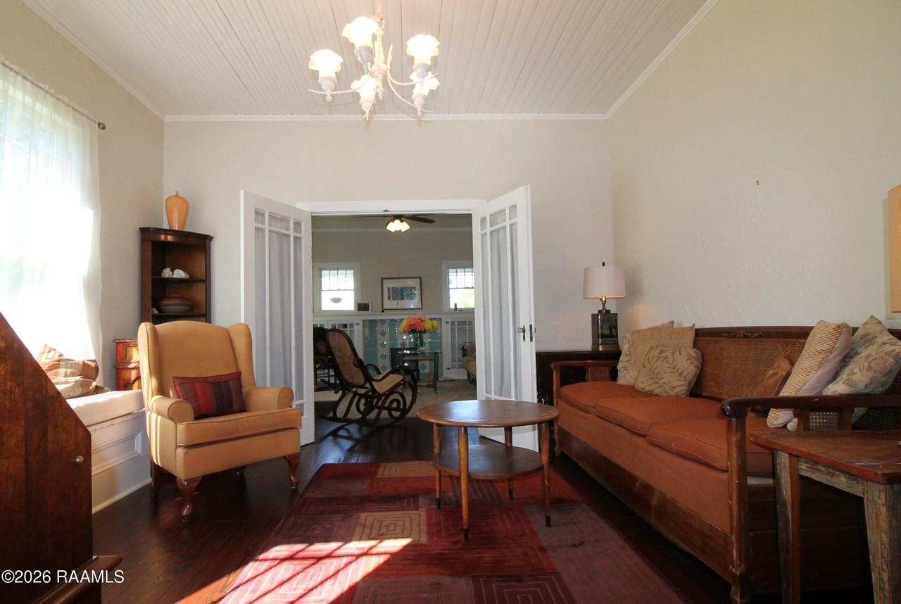 254 Union St - Photo 7 of 15