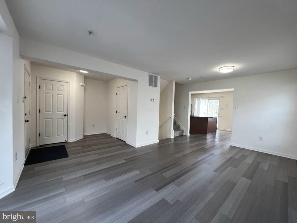 707 Horse Chestnut Ct - Photo 3 of 18