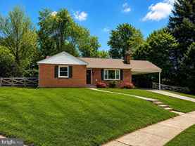 918 Shawnee Dr - Photo 1 of 1