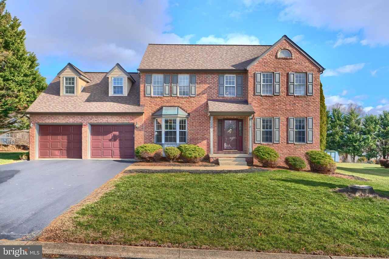 17431 Old Farm Ln - Photo 2 of 50
