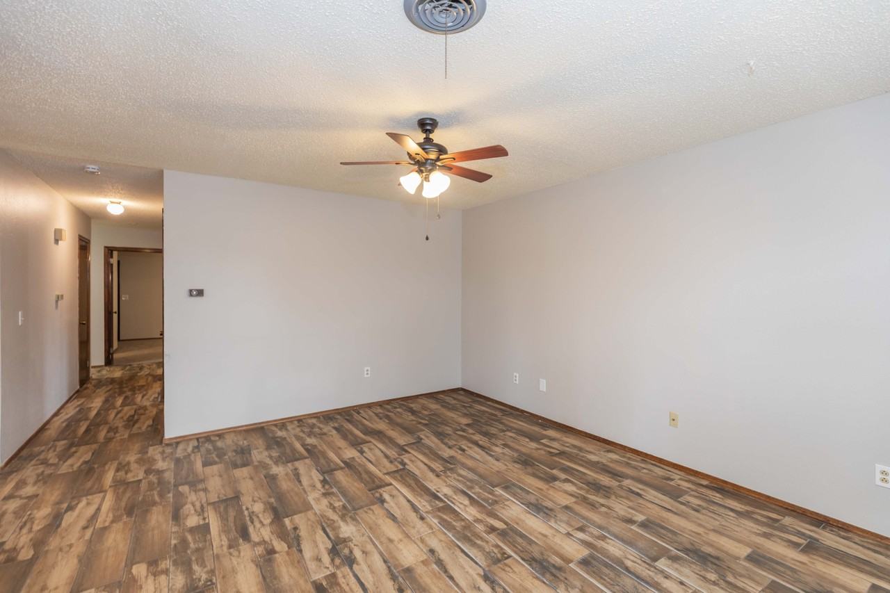 1950 Howard Dr #1950 - Photo 2 of 10