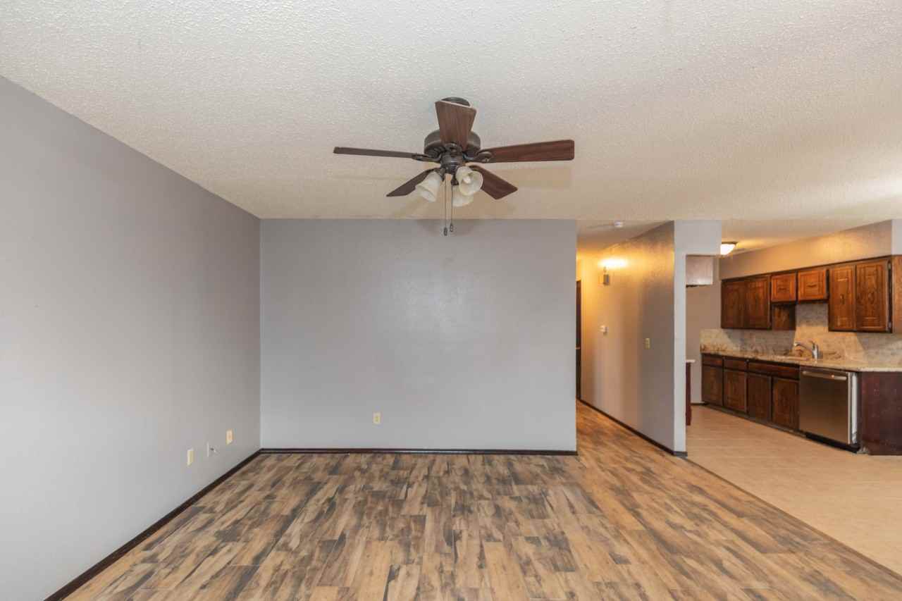 1950 Howard Dr #1952 - Photo 5 of 10