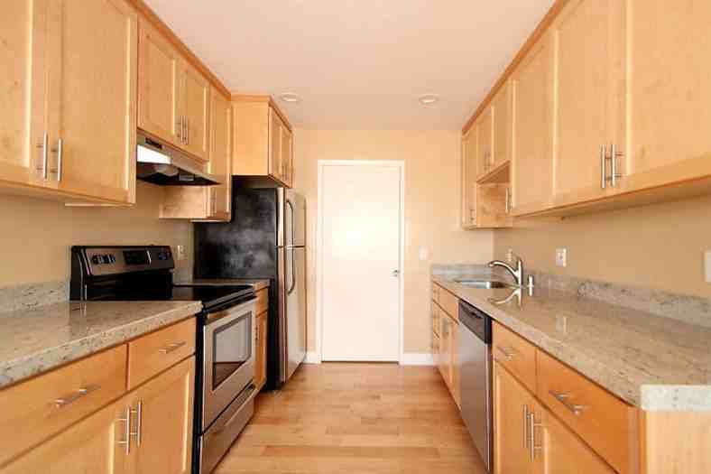 1410 Millbrae Ave #307 - Photo 4 of 9