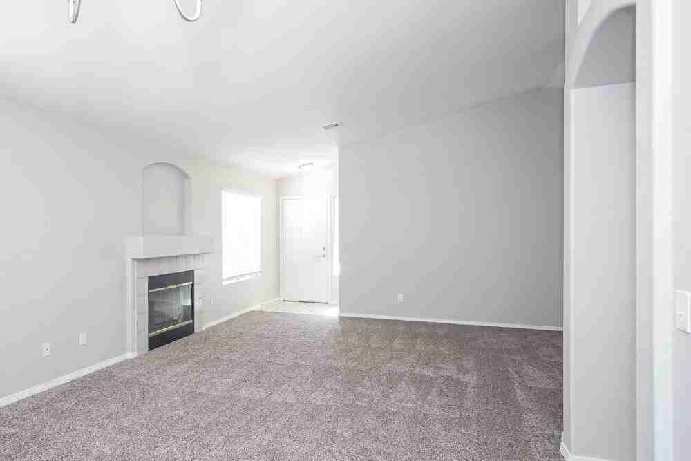 7028 Village Shore Ct - Photo 5 of 15