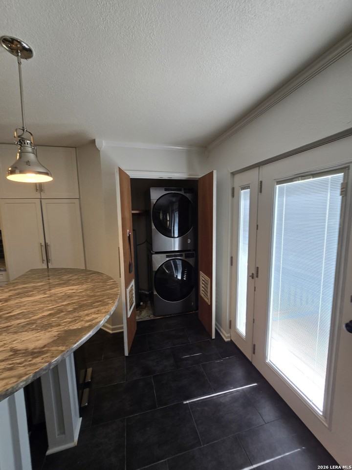 9139 Mirecourt #1 - Photo 5 of 14