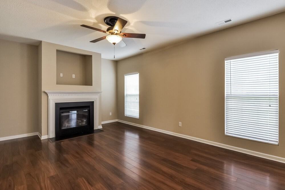 816 Stackhurst Way - Photo 3 of 18