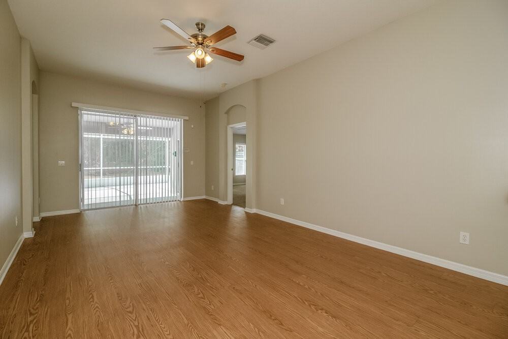 633 Straw Lake Dr - Photo 3 of 16