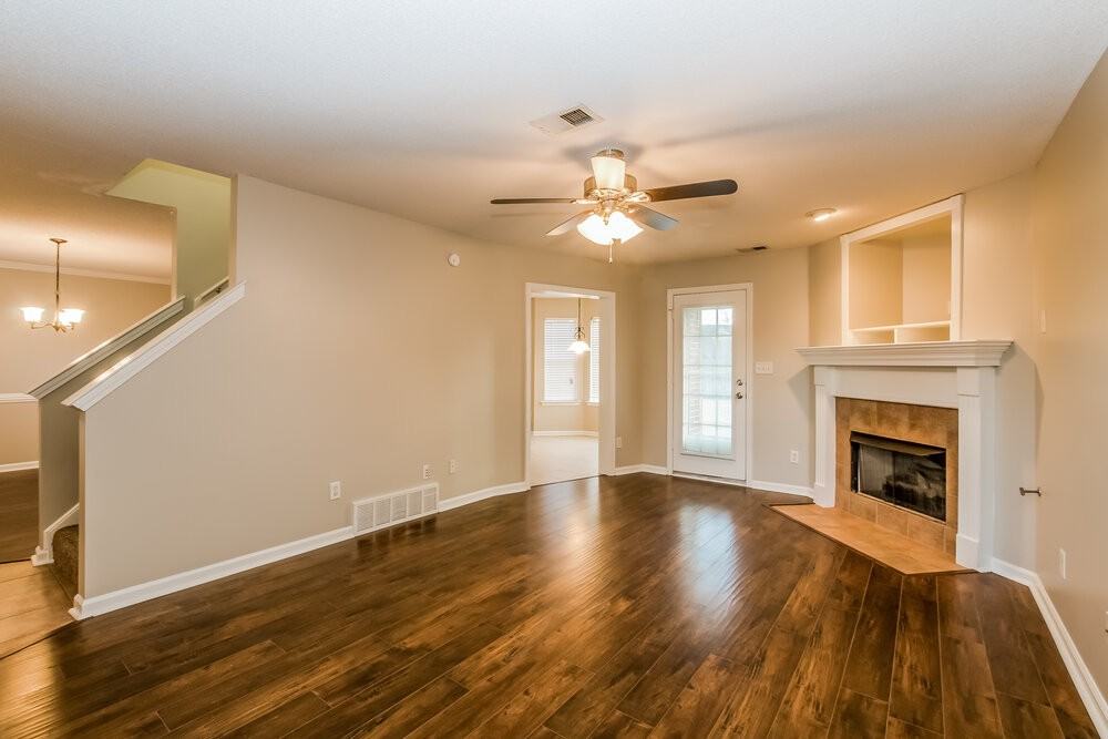 11625 Leewood Dr - Photo 3 of 19