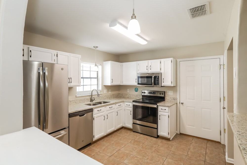 7849 Springtime Ln - Photo 5 of 14