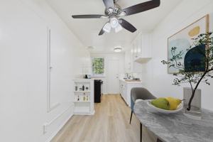 featured image of 1250 E San Antonio Dr