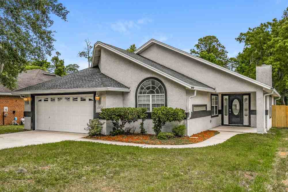 6065 Winding Bridge Dr - Photo 3 of 16