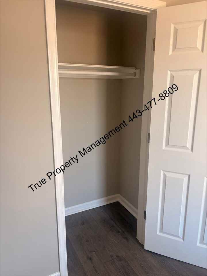 720 N Port St - Photo 5 of 12
