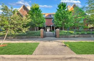 featured image of 807 E Main St