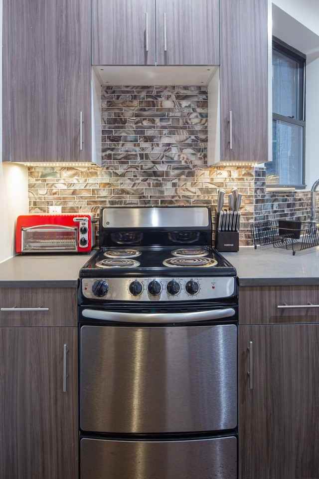 406 E 59th St #1051312P - Photo 6 of 50
