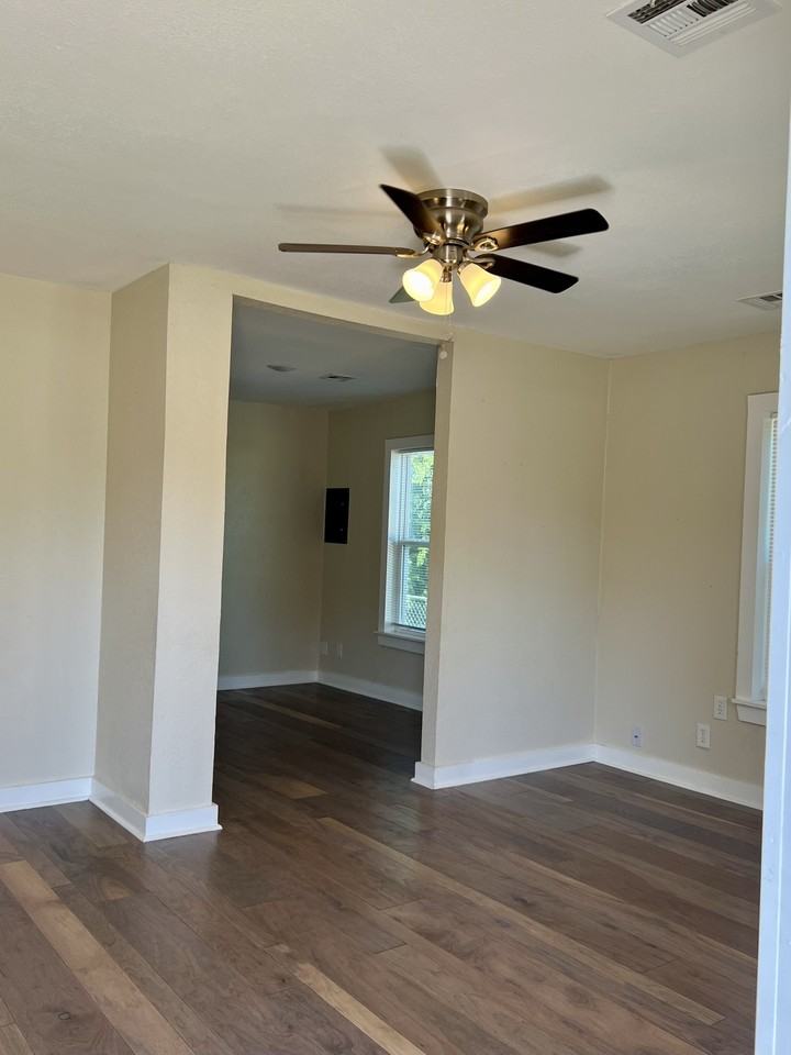 1036 N Madison Ave #1 - Photo 3 of 28