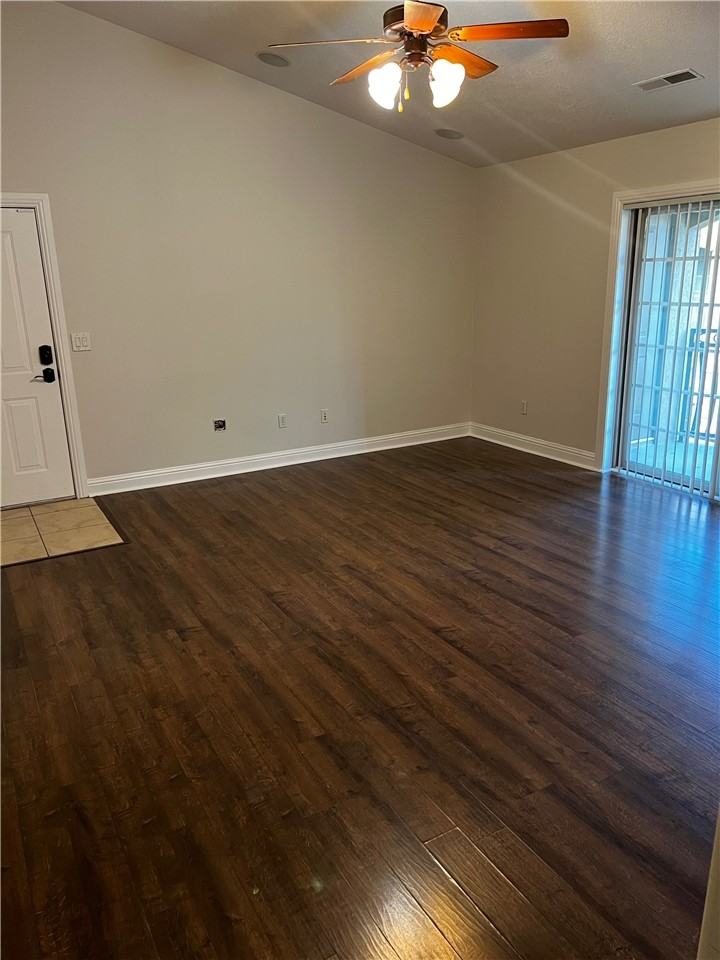 203 Nw #304 - Photo 3 of 21