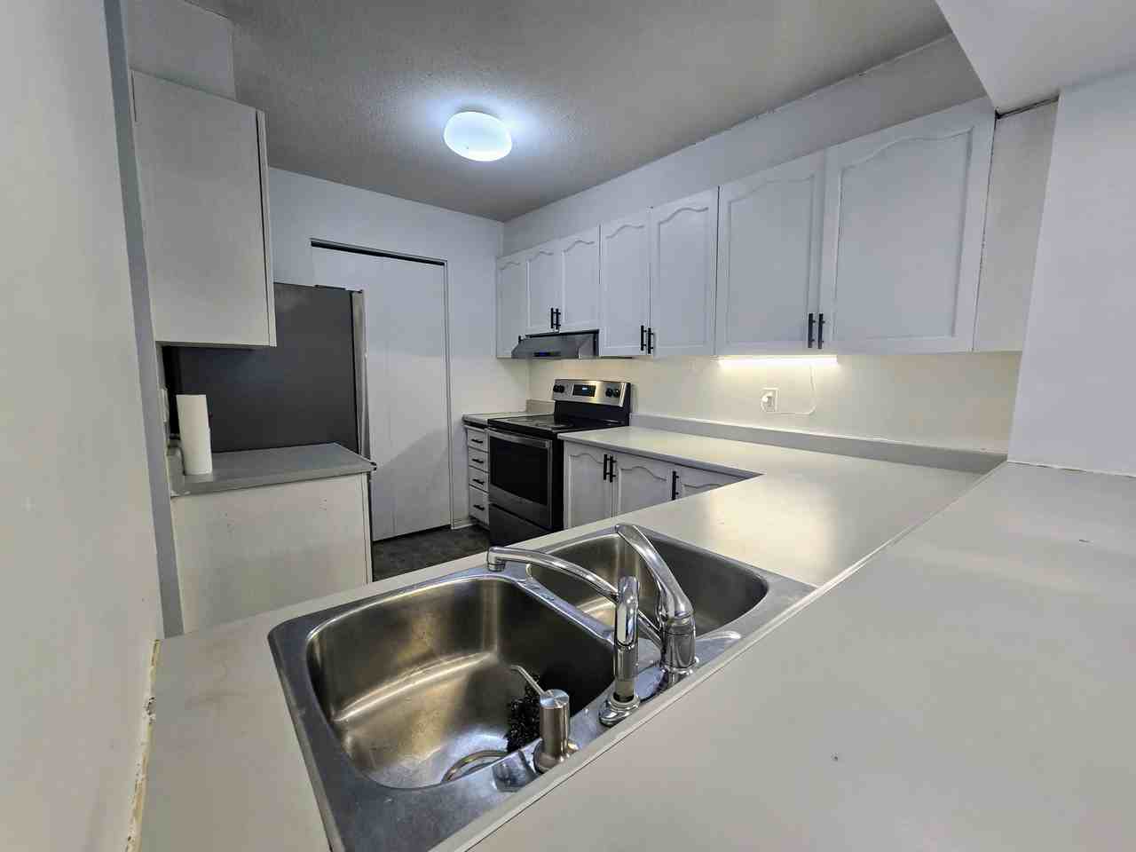 1589 Saint Bernard Street #204 - Photo 5 of 15