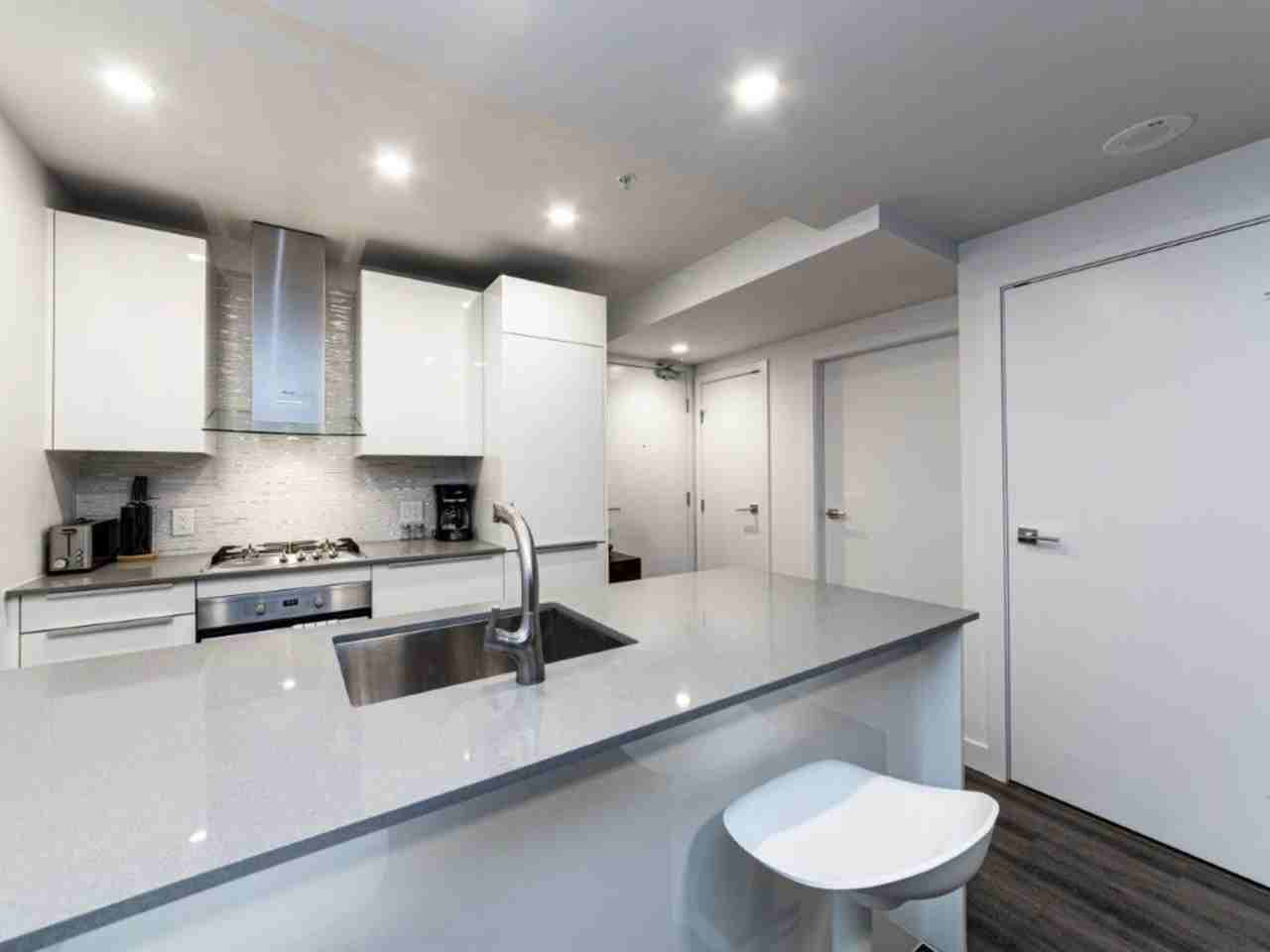 1283 Howe St #1222946P - Photo 3 of 6