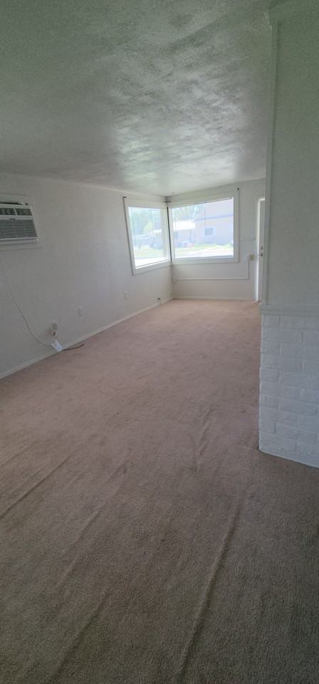 444 N 9th E #1 - Photo 3 of 12