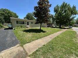 featured image of 296 Meadowcrest Dr #1
