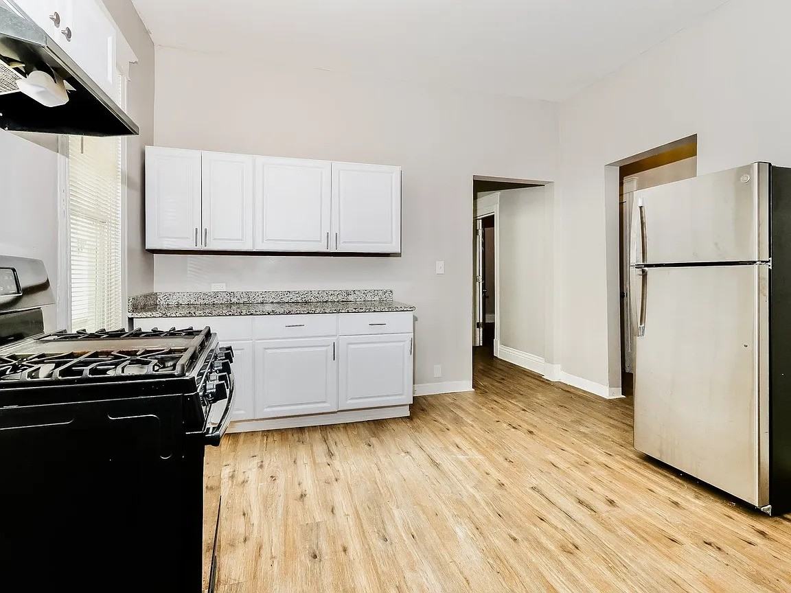 747 South 35th Street - Photo 6 of 7