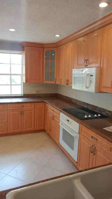 11480 Tara Dr - Photo 3 of 8
