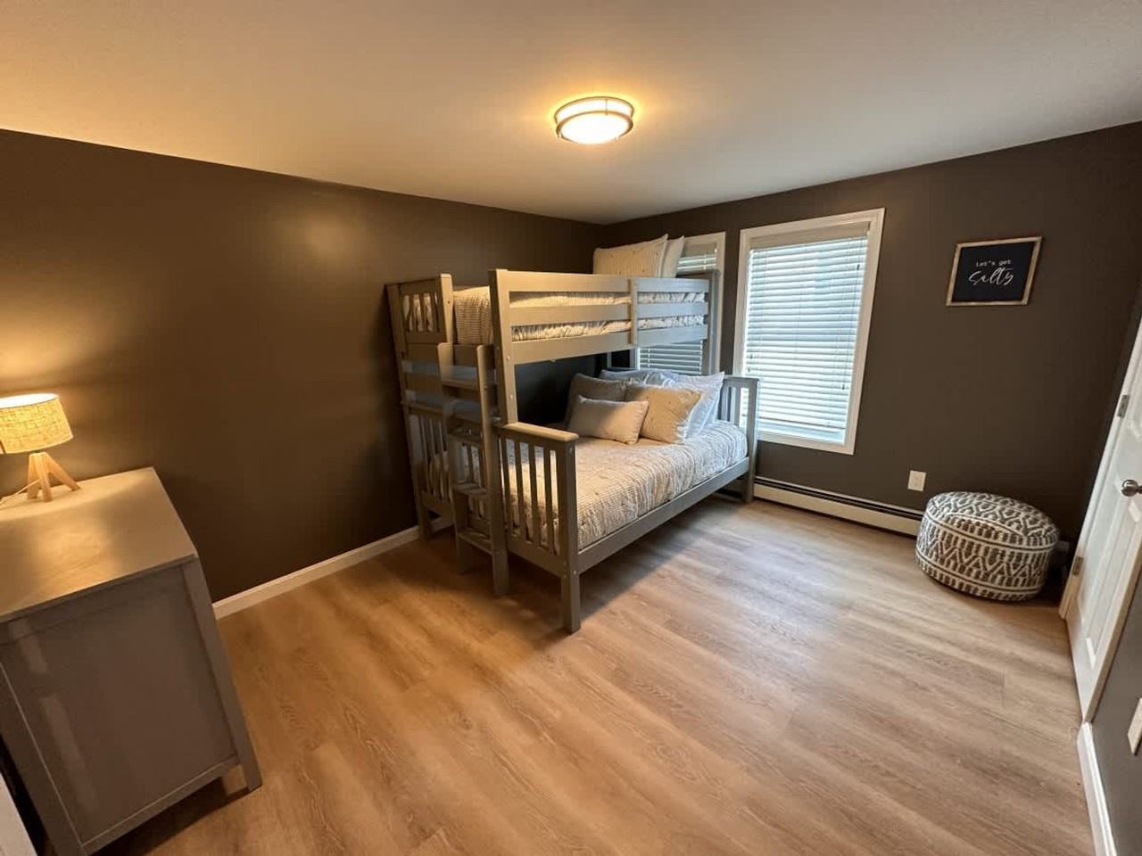 301 Portsmouth Ave #1312431P - Photo 4 of 20