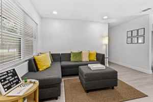 featured image of 3204 Nw 10th St