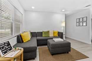 3204 Nw 10th St - Photo 1 of 1