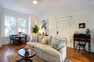 306 East Victory Drive - Photo 1 of 1