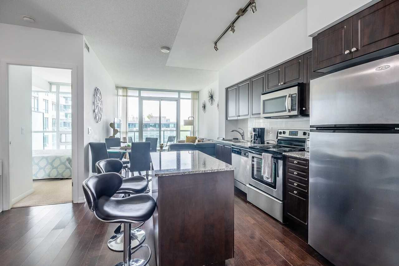209 Gzowski St #1383654P - Photo 6 of 27
