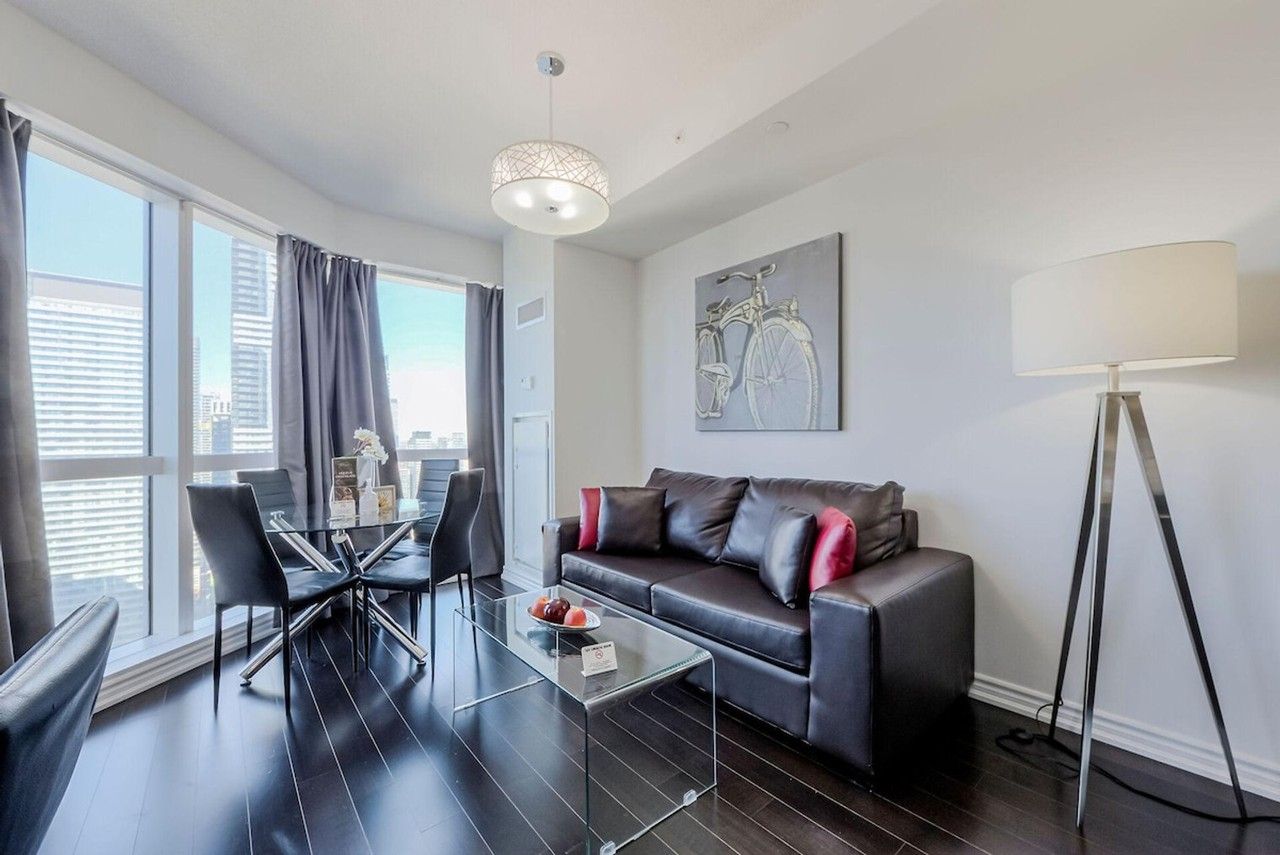 386 Yonge St #1509517P - Photo 4 of 24