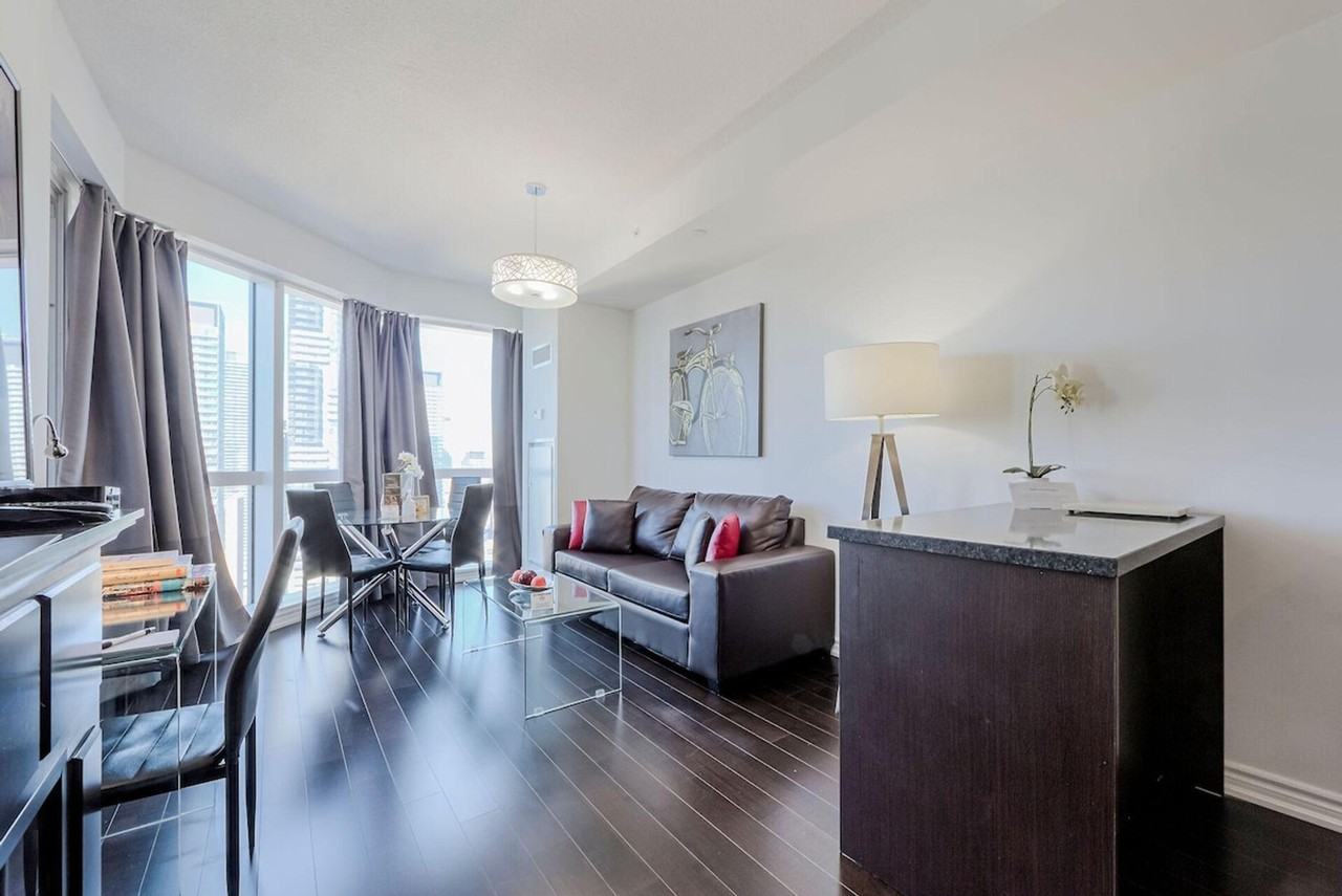 386 Yonge St #1509517P - Photo 6 of 24