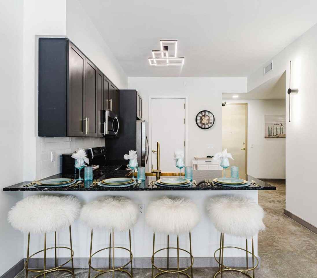 2750 Griffin Rd #1521812P - Photo 7 of 38