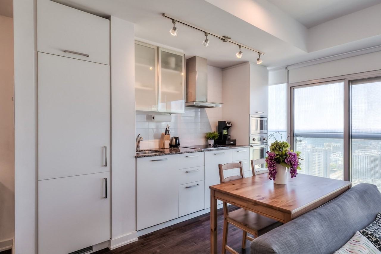 222 Bremner Blvd #1529221P - Photo 6 of 18