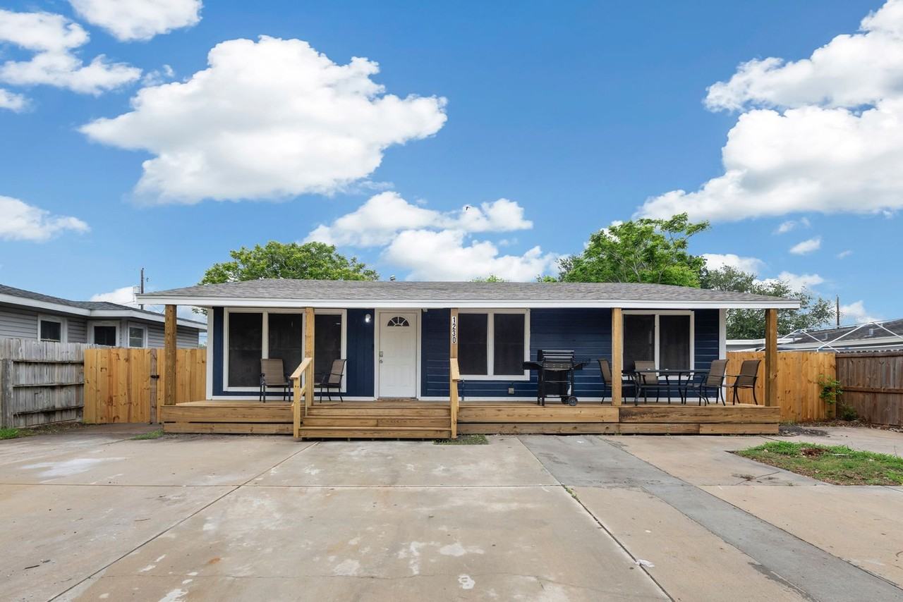 1230 Ray Dr #1532256P - Photo 3 of 24