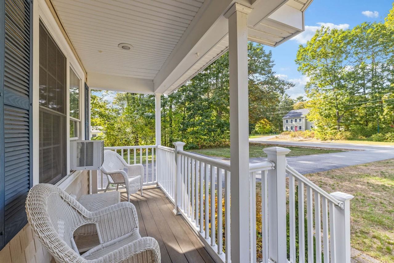 48 Heath Rd #1532214P - Photo 4 of 26