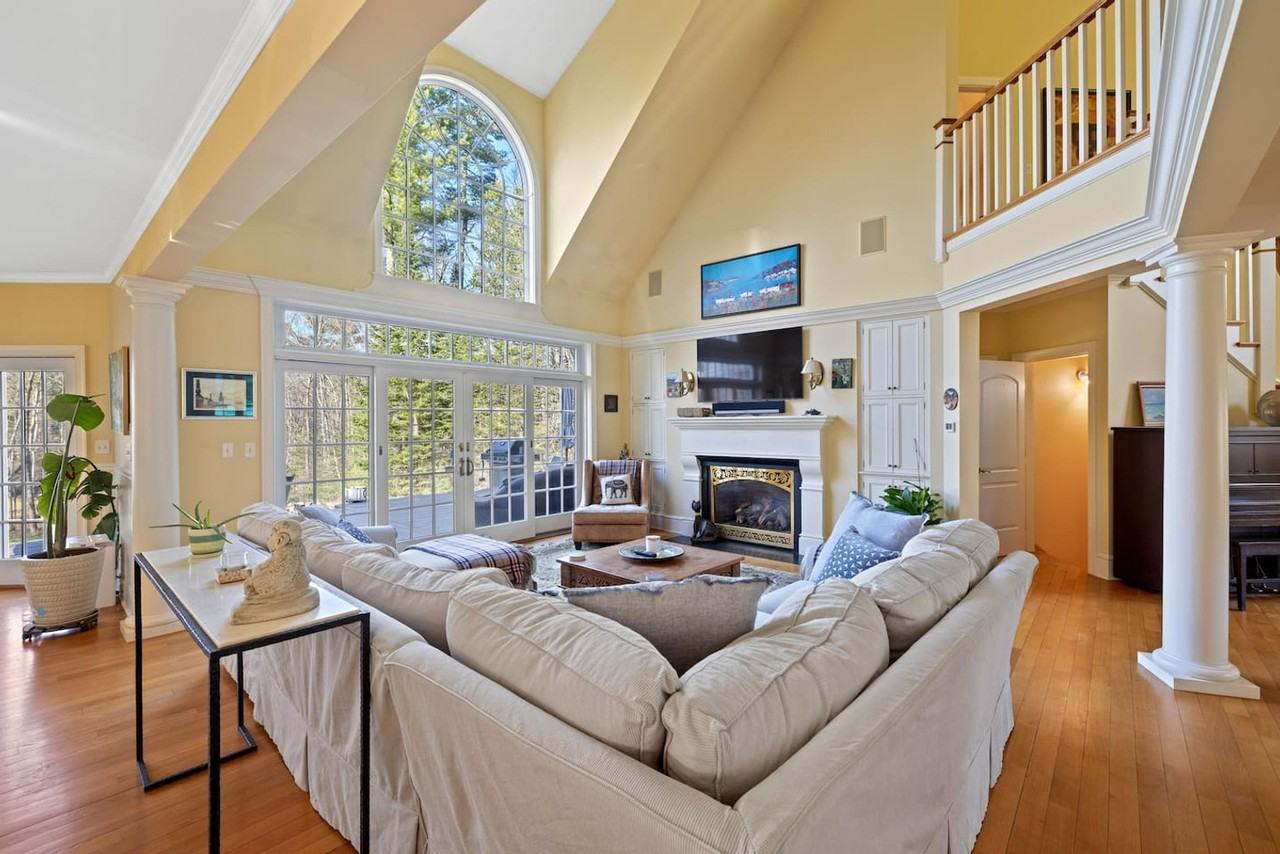 9 Fox Run Road #1532210P - Photo 2 of 48