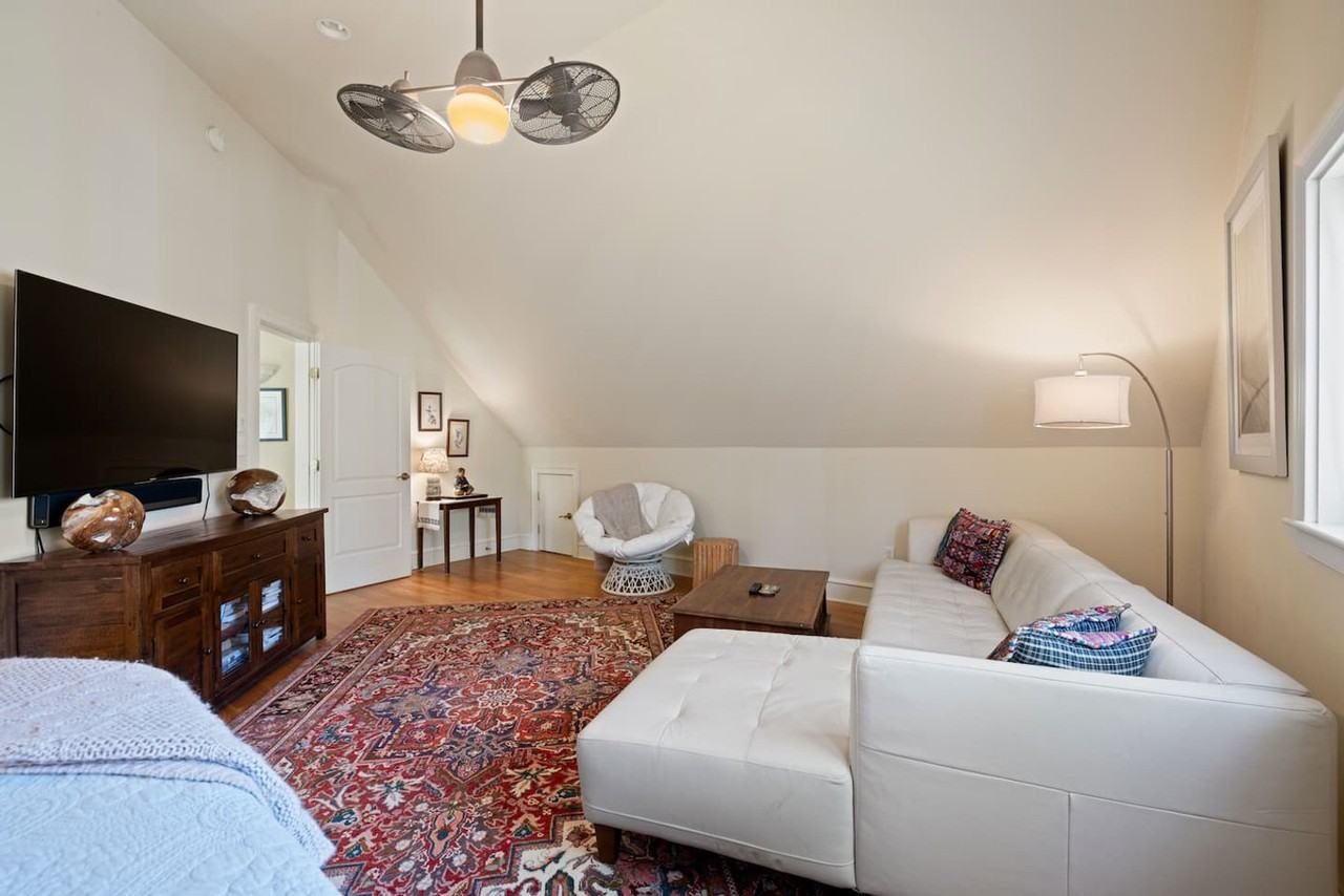 9 Fox Run Road #1532210P - Photo 5 of 48