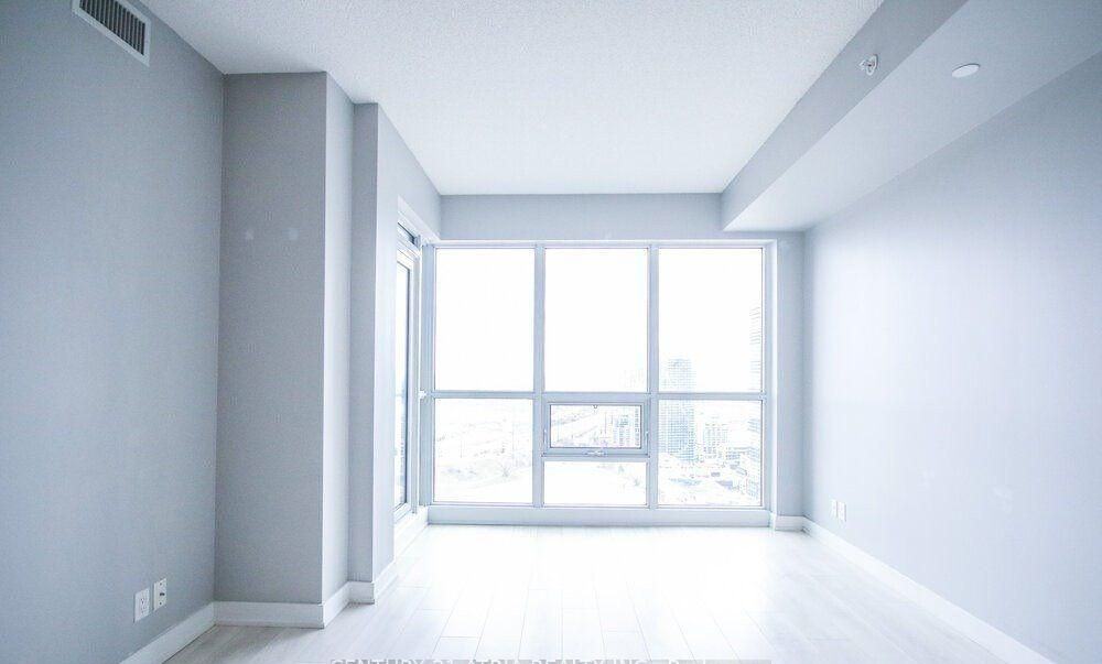 2220 Lake Shore Boulevard West #35 - Photo 6 of 10