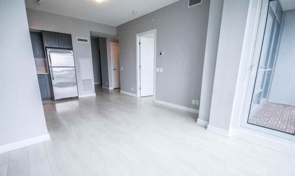 2220 Lake Shore Boulevard West #35 - Photo 5 of 10