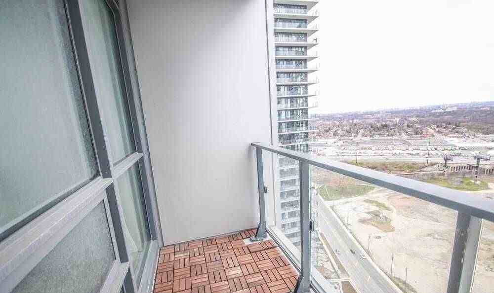 2220 Lake Shore Boulevard West #35 - Photo 2 of 10